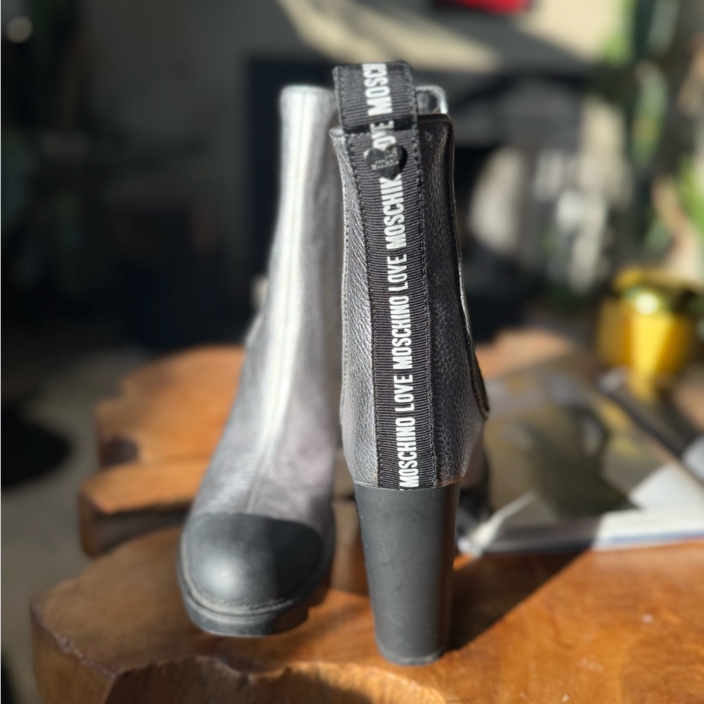 Love Moschino silver boots - Picture 2 of 6